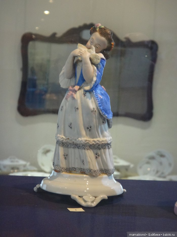 Выставка фарфора и фаянса