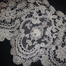 Выставка" Кружева ручной работы 19 в."