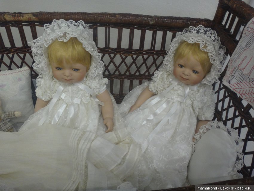 Выставка " Лабиринты кукольной жизни"