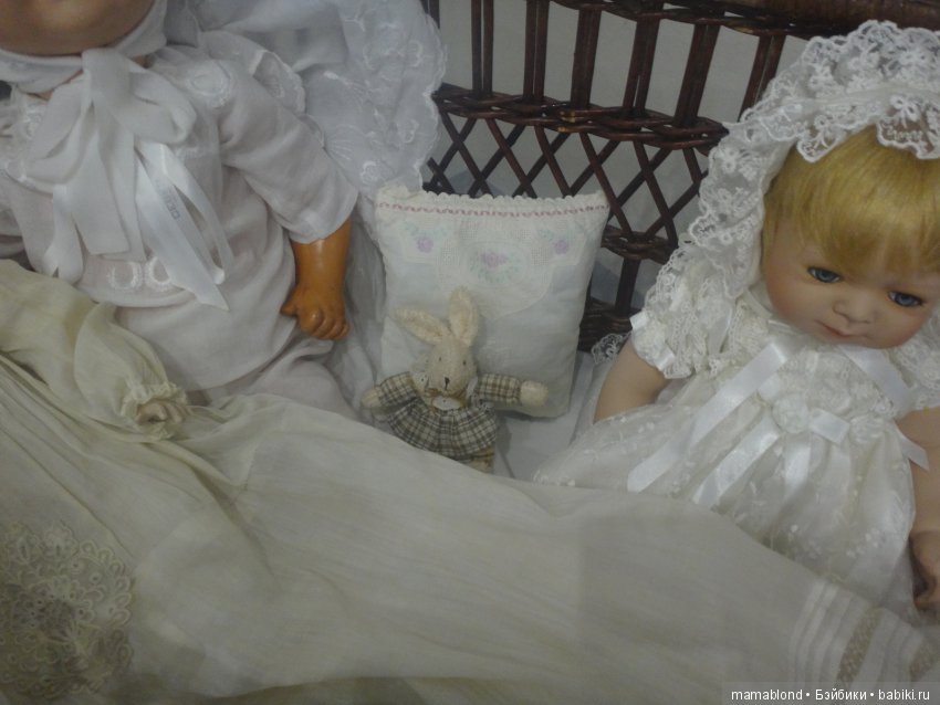 Выставка " Лабиринты кукольной жизни"