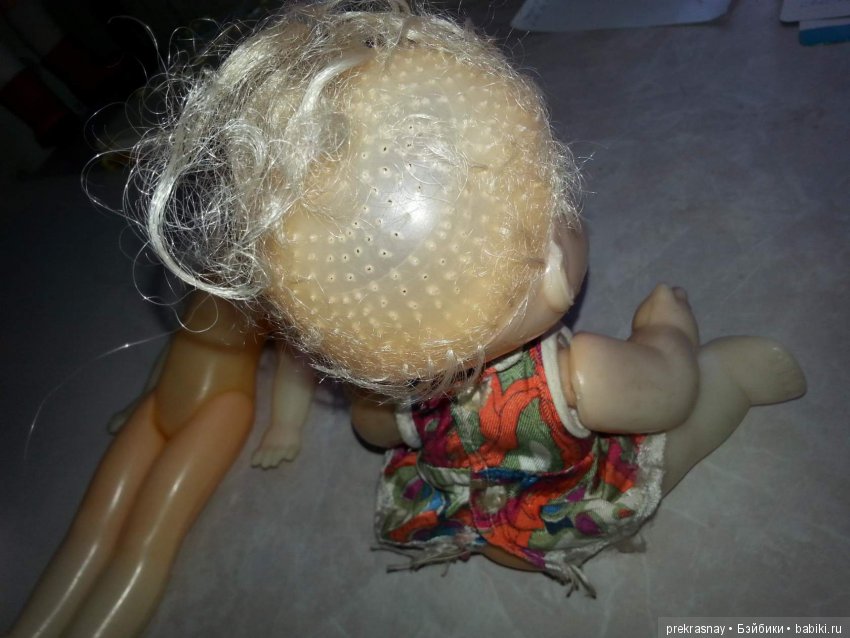 Как восстановить волосы кукле. Перепрошивка волос кукле. Волосы для Советской куклы. Кукла с выдранными волосами. Перепрошивка волос Советской кукле.