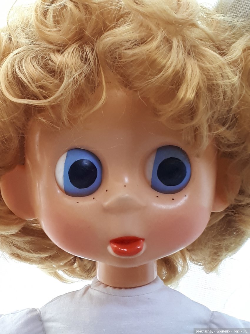 К победе смело рвется футболист