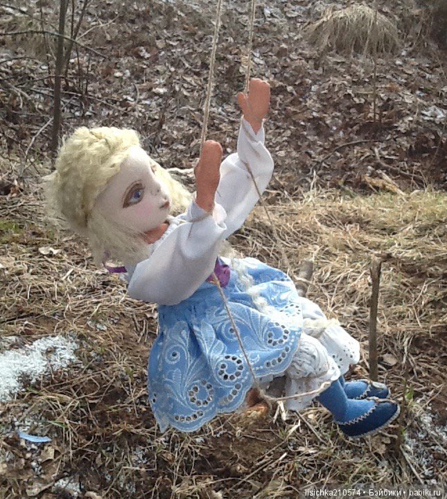 Весенняя текстильная куколка Виктория. Автор и исполнитель Федорова Надежда (фото 10)