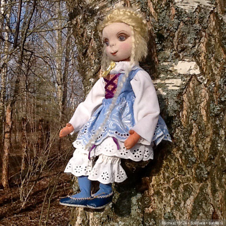 Весенняя текстильная куколка Виктория. Автор и исполнитель Федорова Надежда (фото 4)