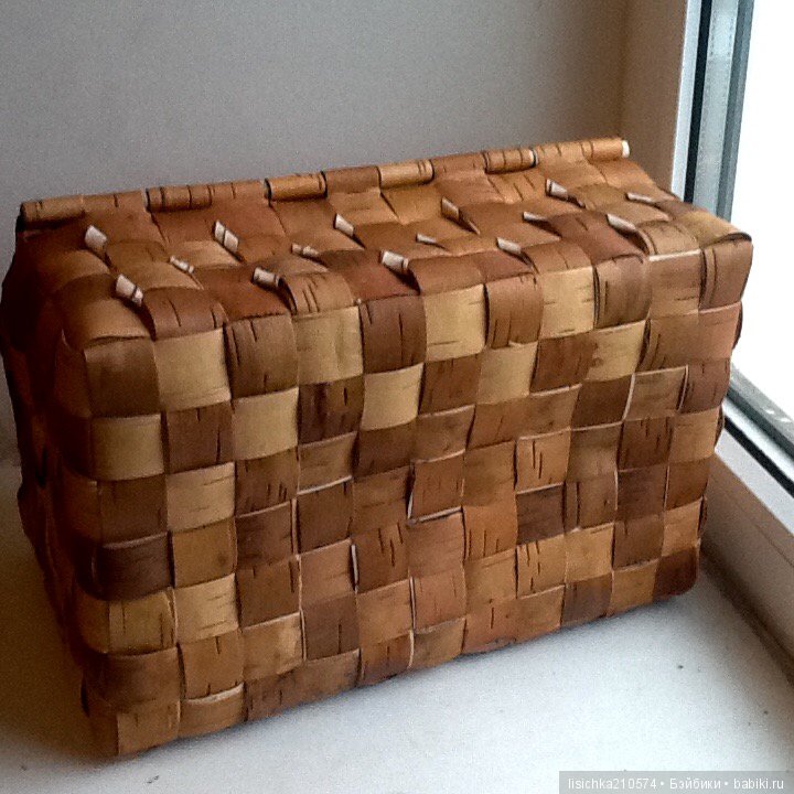 Просто приходил Серёжка... а я опять плела немножко. Плетение из бересты