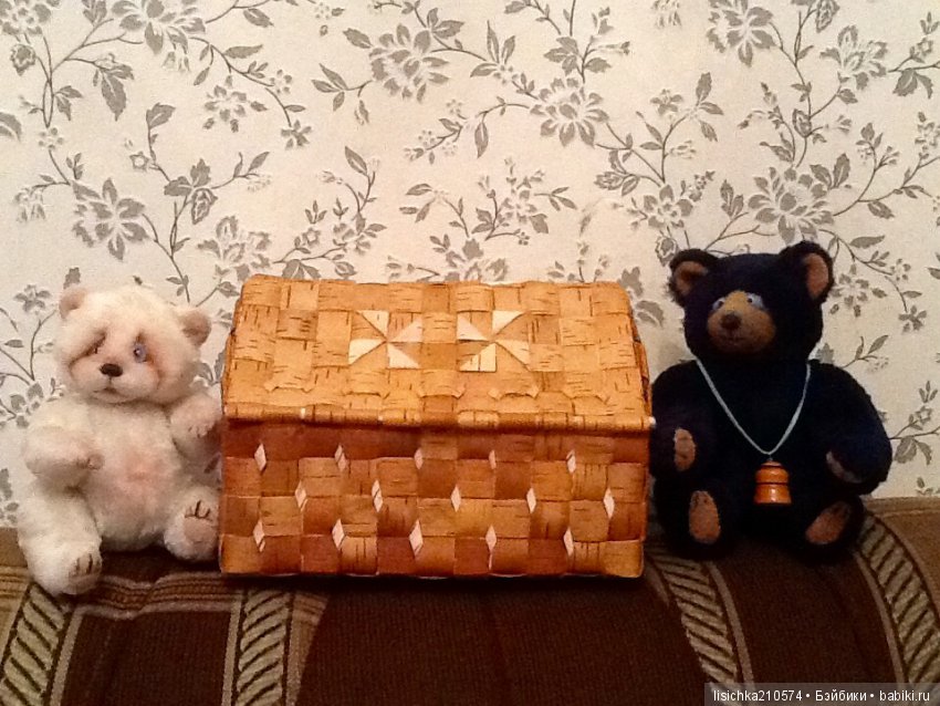 Просто приходил Серёжка... а я опять плела немножко. Плетение из бересты