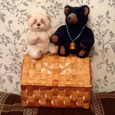 Просто приходил Серёжка... а я опять плела немножко. Плетение из бересты.