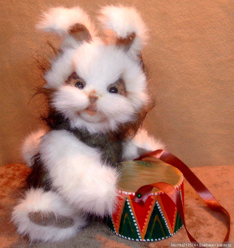 Зайчики Лапочка и Лапуся. Игрушки Федоровой Надежды (фото 6)