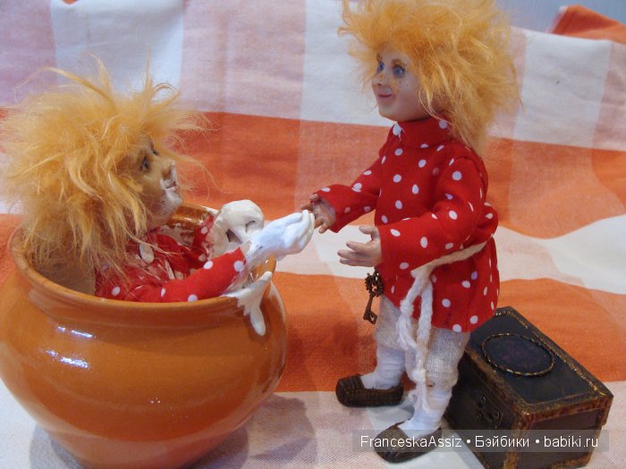 Домовые, сундуки... Авторские куклы