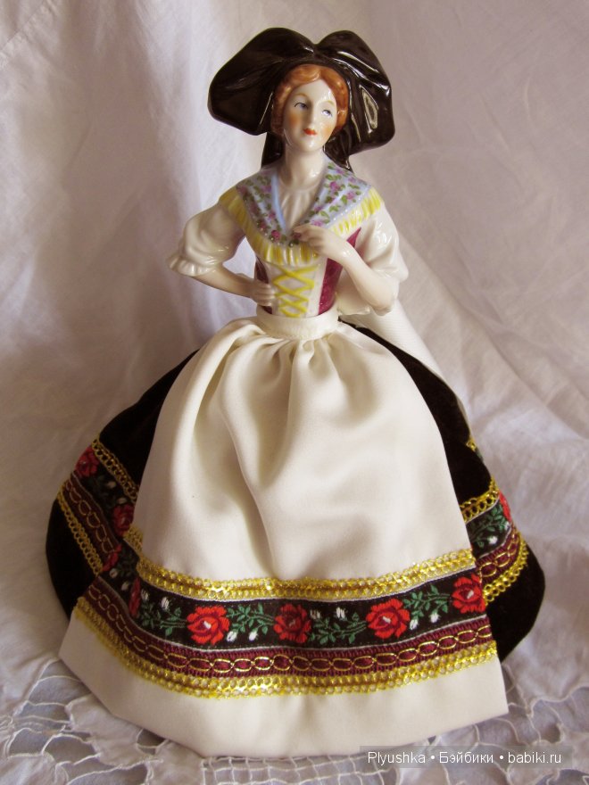 Продолжаем знакомство. Снова фарфор, снова винтаж... Чайные Дамы Goebel