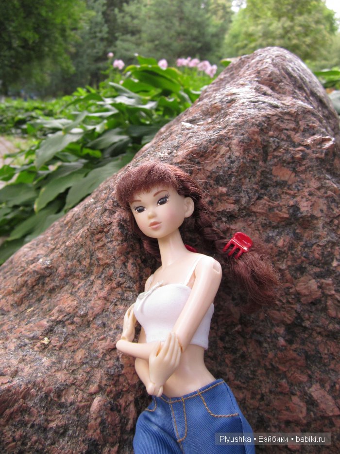 Последние тёплые денёчки. Прогулка Фумико, куклы Момоко