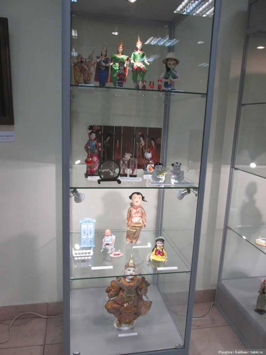 Выставка кукол "Волшебный мир образов и фантазий"