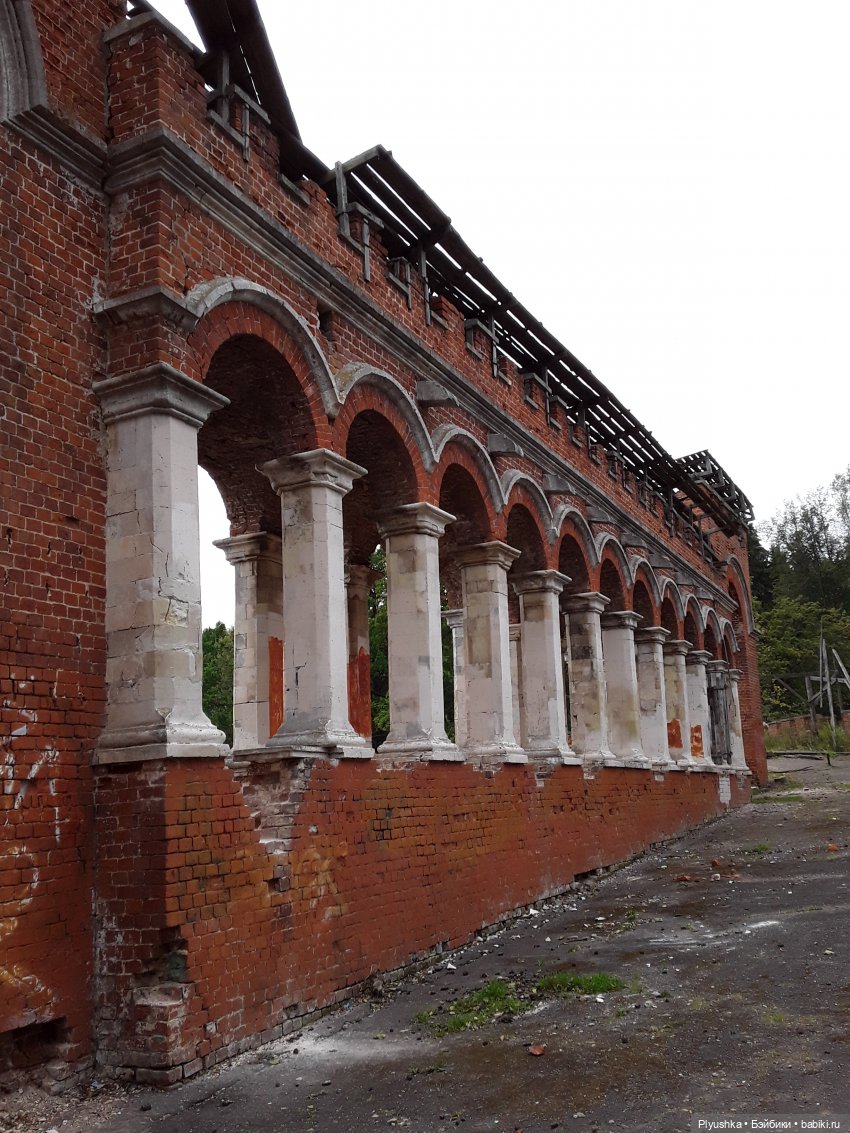 Варвара и старинные усадьбы. Заброшенные и не очень