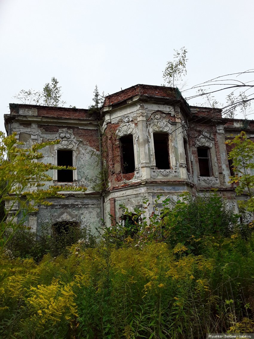 Варвара и старинные усадьбы. Заброшенные и не очень