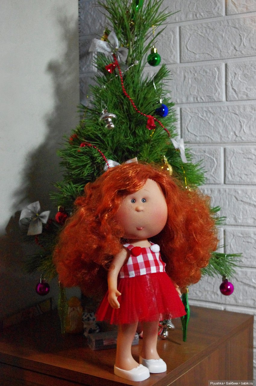 Булка нарядила ёлку — Куклы Nines d'Onil (Нинес): Миа (Mia) (фото 6)