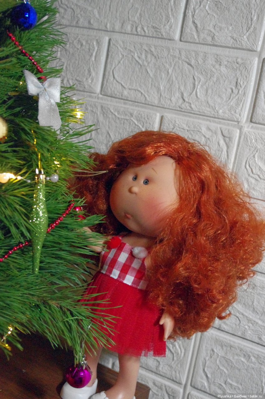 Булка нарядила ёлку — Куклы Nines d'Onil (Нинес): Миа (Mia) (фото 4)