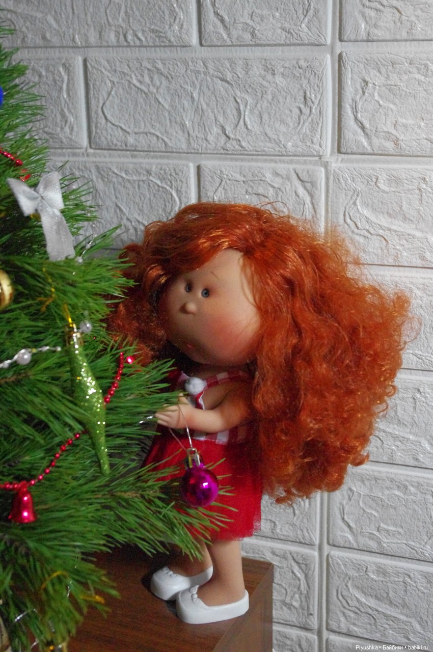 Булка нарядила ёлку — Куклы Nines d'Onil (Нинес): Миа (Mia) (фото 2)