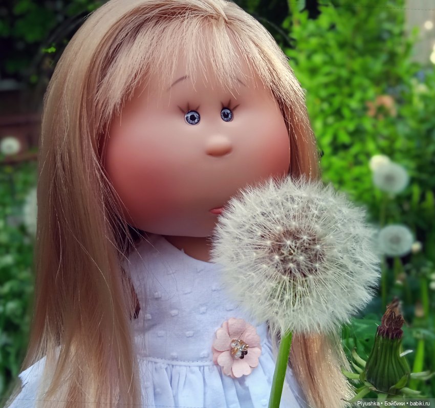 Булочка гуляет — Куклы Nines d'Onil (Нинес): Миа (Mia) (фото 4)