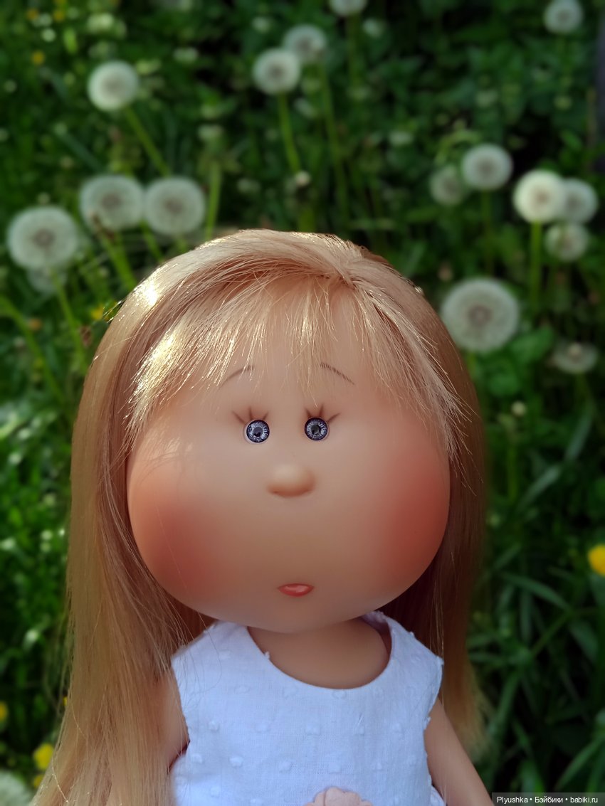 Булочка гуляет — Куклы Nines d'Onil (Нинес): Миа (Mia) (фото 6)