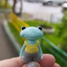 Маленький лягушонок в большом городе (Wonder Frog от Studio uoo)