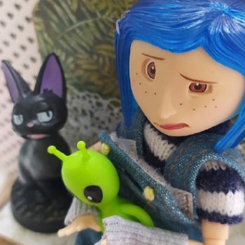 Коралин и прогулка по набережной (Coraline action figure)