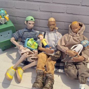 "Мальчишечья кукловстреча"