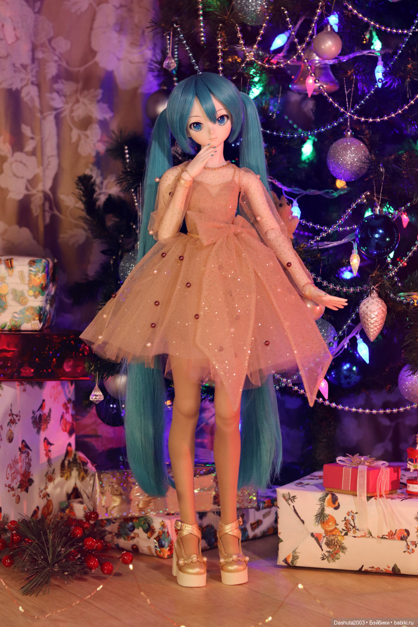 С Новым Годом! Отмечаем праздник вместе с Hatsune Miku