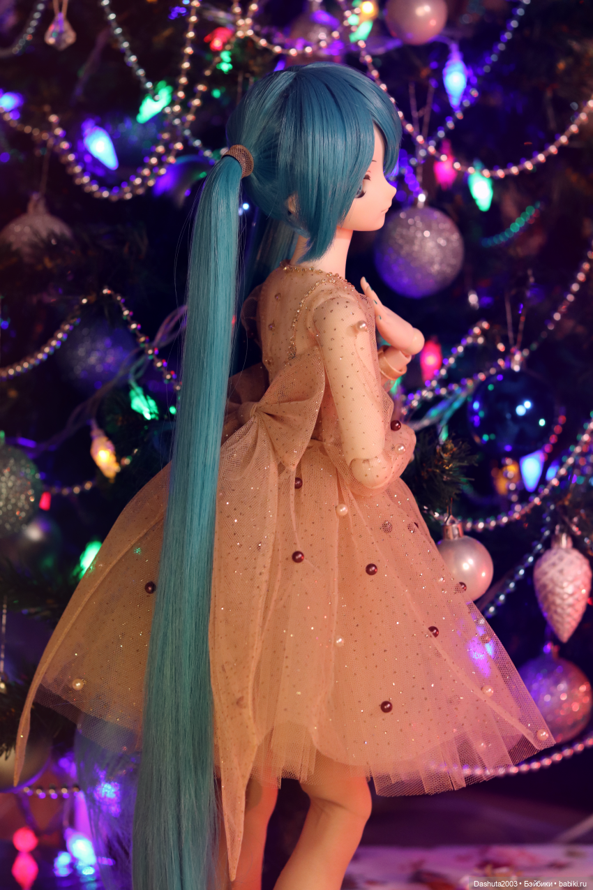 С Новым Годом! Отмечаем праздник вместе с Hatsune Miku