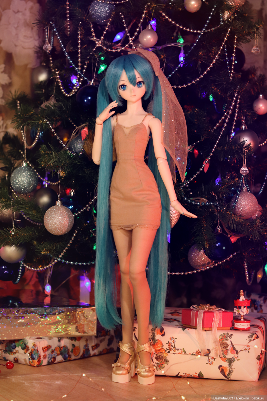 С Новым Годом! Отмечаем праздник вместе с Hatsune Miku