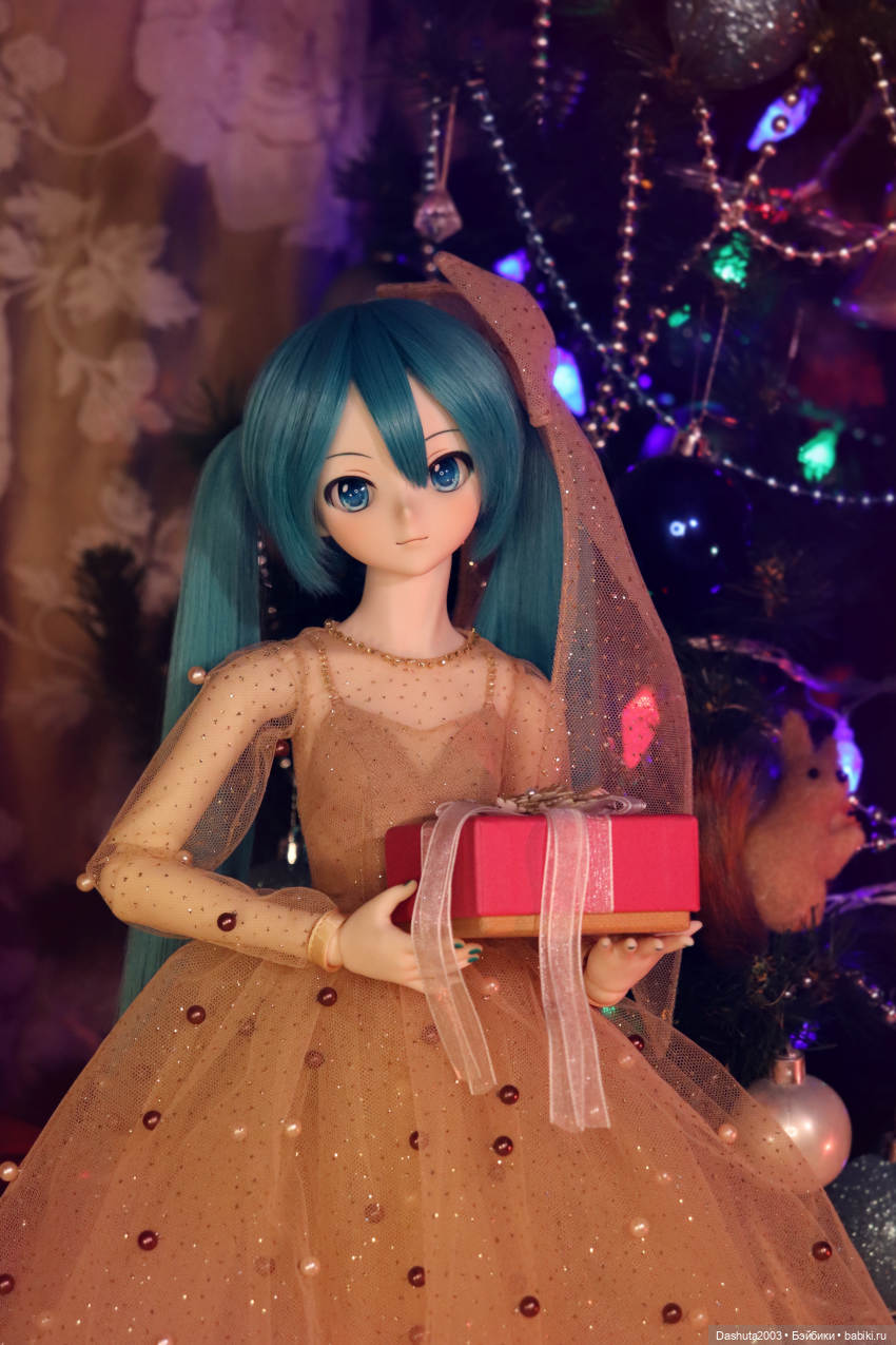 С Новым Годом! Отмечаем праздник вместе с Hatsune Miku