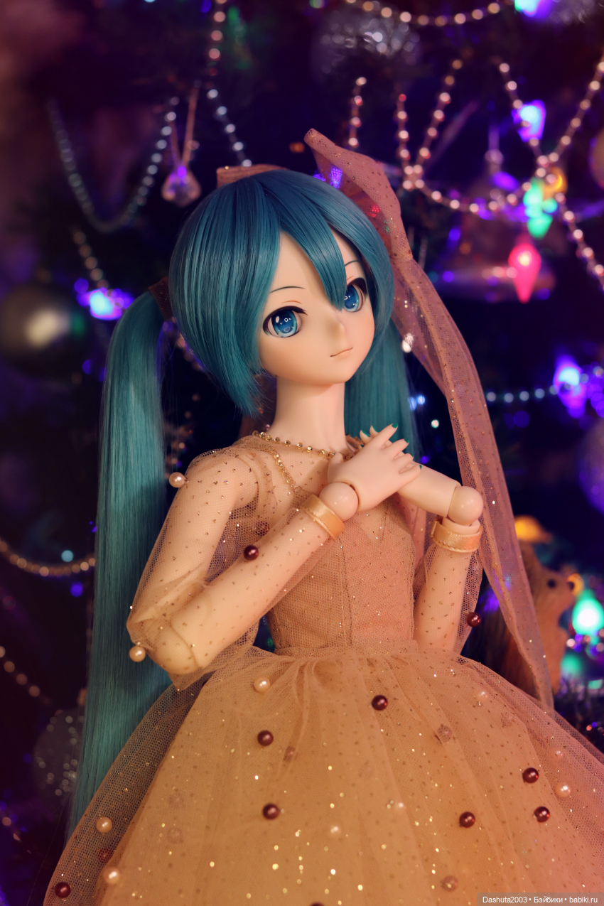 С Новым Годом! Отмечаем праздник вместе с Hatsune Miku