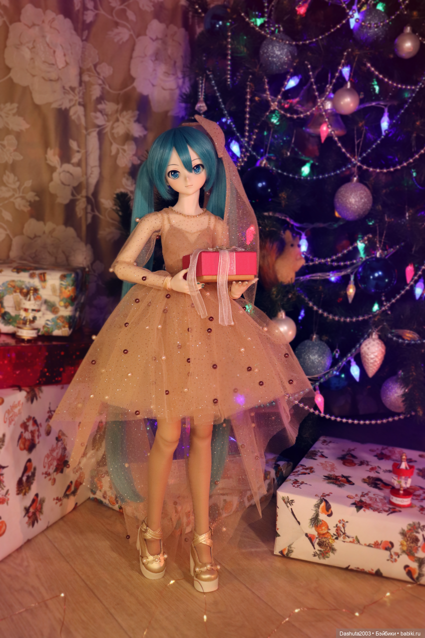 С Новым Годом! Отмечаем праздник вместе с Hatsune Miku