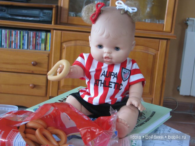 Кукла-футбольная фанатка Кукла-футбольная болельщица