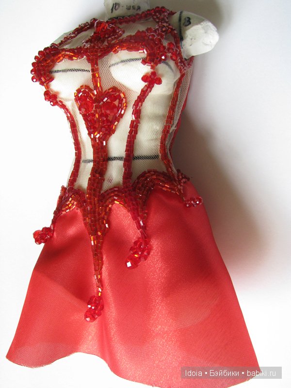 Процесс создания кукольного платья