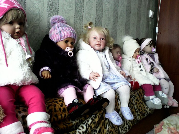 и мы к вам. вторая слева