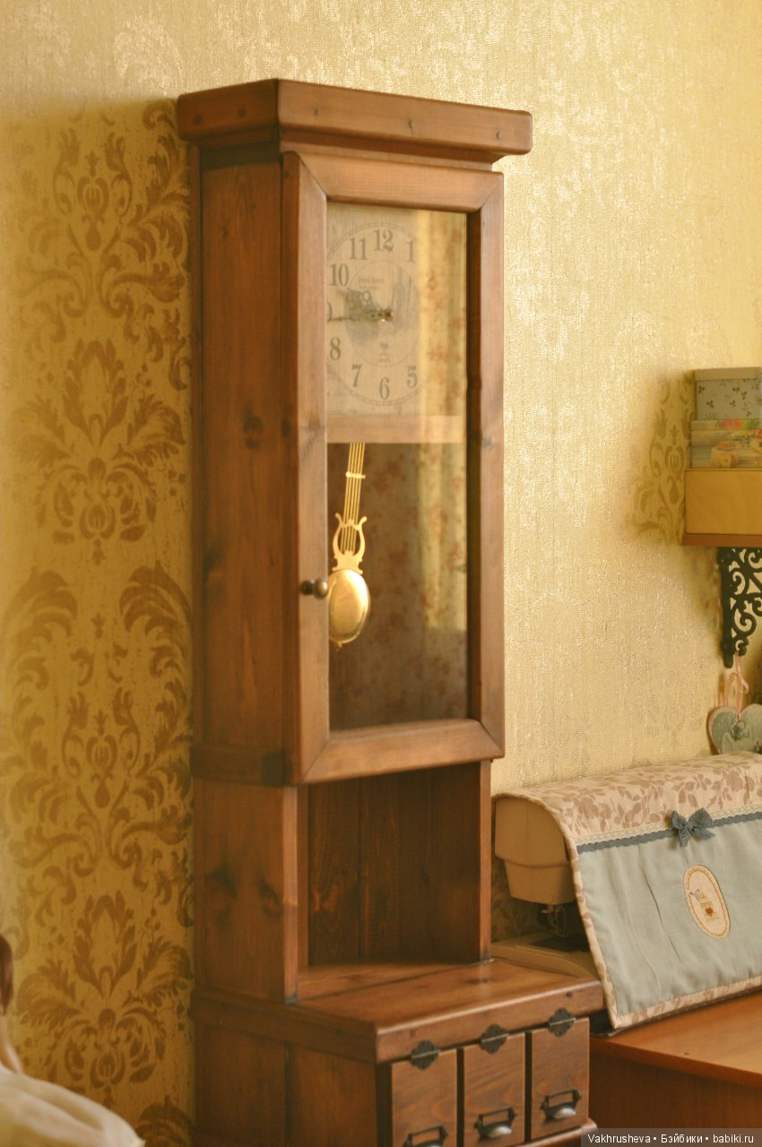 История одной комнаты — Хранение кукол и материалов: организация рабочего места (фото 3)