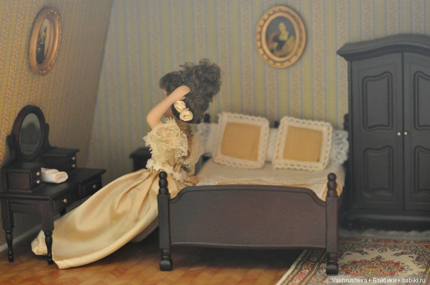 История одной комнаты — Хранение кукол и материалов: организация рабочего места