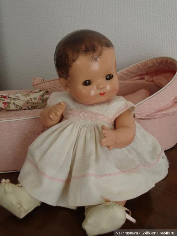 Одежда для антикварных пупсов. Много фото для вдохновения