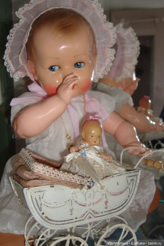 Одежда для антикварных пупсов. Много фото для вдохновения