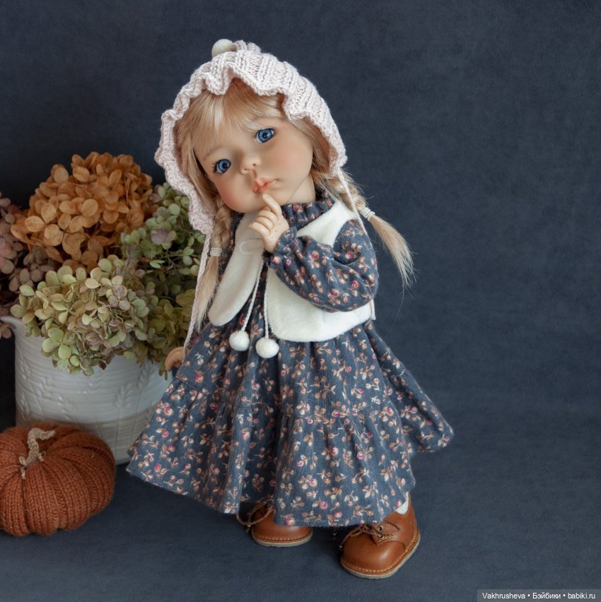 Октябрь на моём столе — Одежда и обувь для кукол своими руками: фото (фото 7)