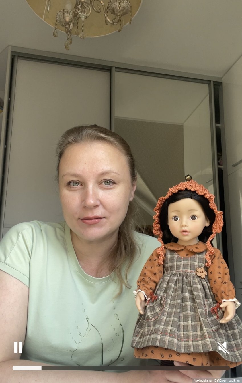 Октябрь на моём столе — Одежда и обувь для кукол своими руками: фото