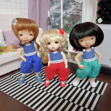 Руки в брюки или одни дома