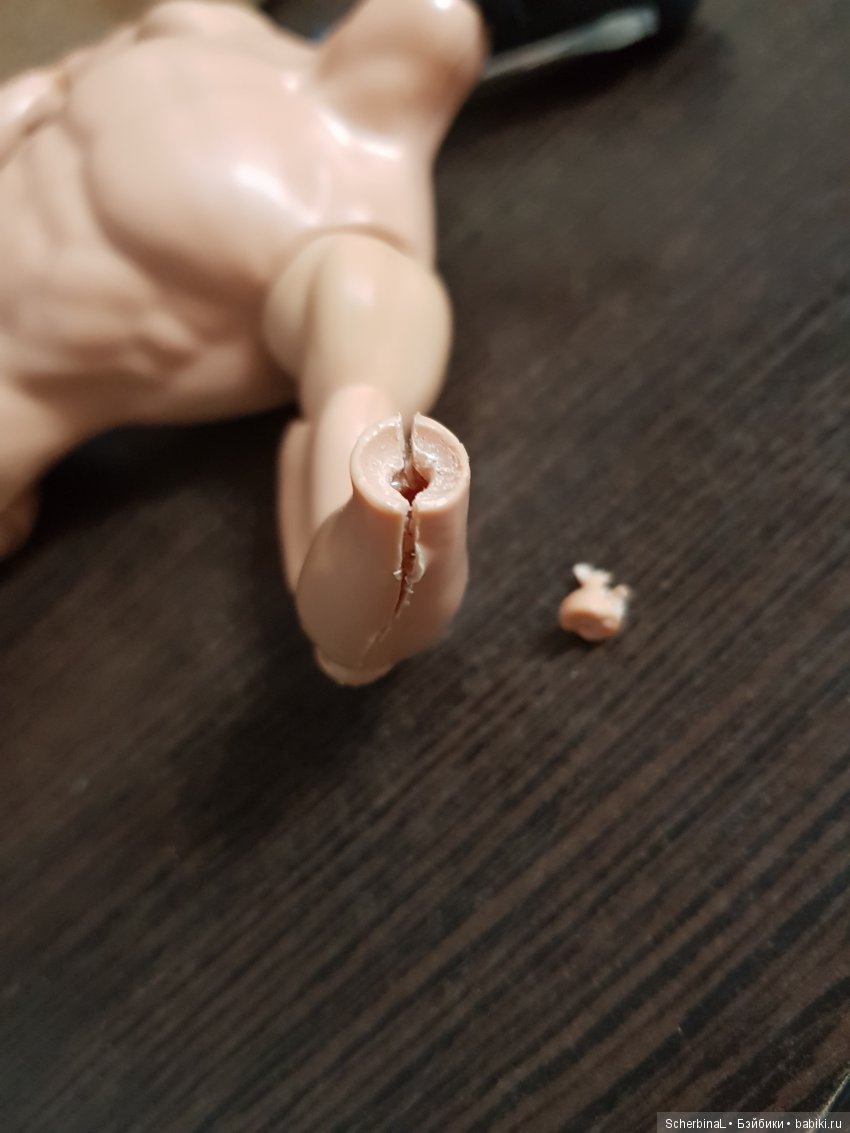 Даже не пытайтесь! Замена ладоней маттеловским Кенам (фото 4)