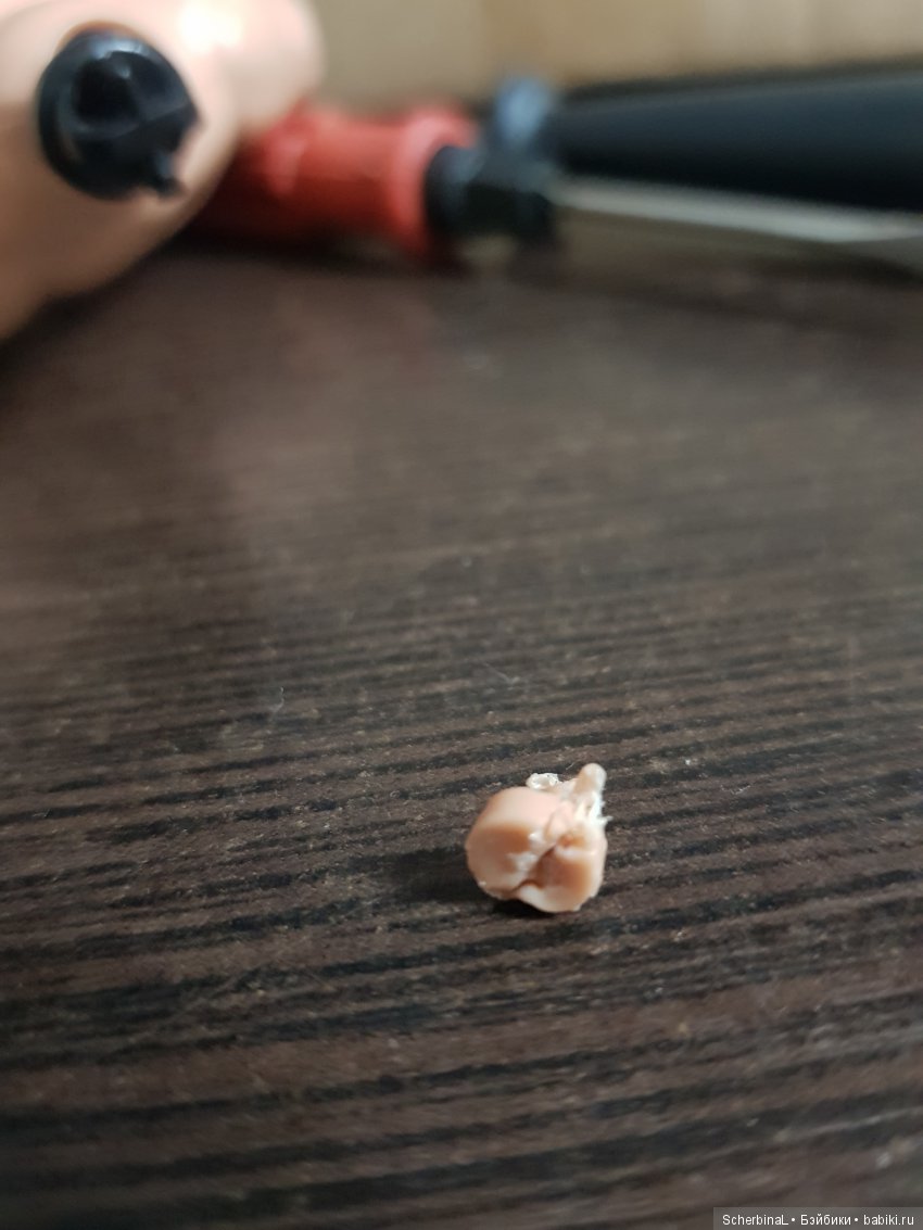 Даже не пытайтесь! Замена ладоней маттеловским Кенам (фото 3)