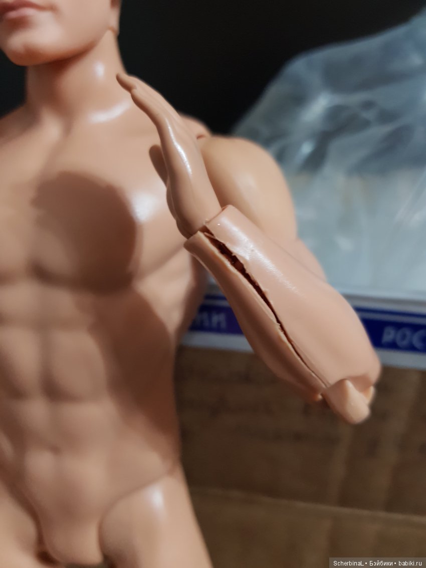 Даже не пытайтесь! Замена ладоней маттеловским Кенам