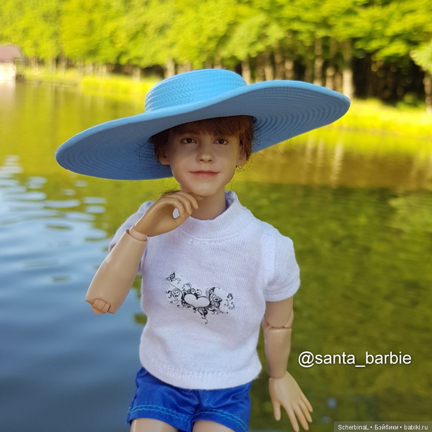 Три с половиной грации. Девочки отдыхают