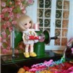 Зоя - модница.