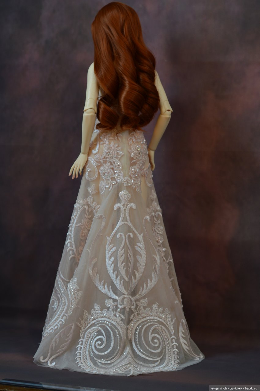 Новые платья для любимых девушек Иплхаус