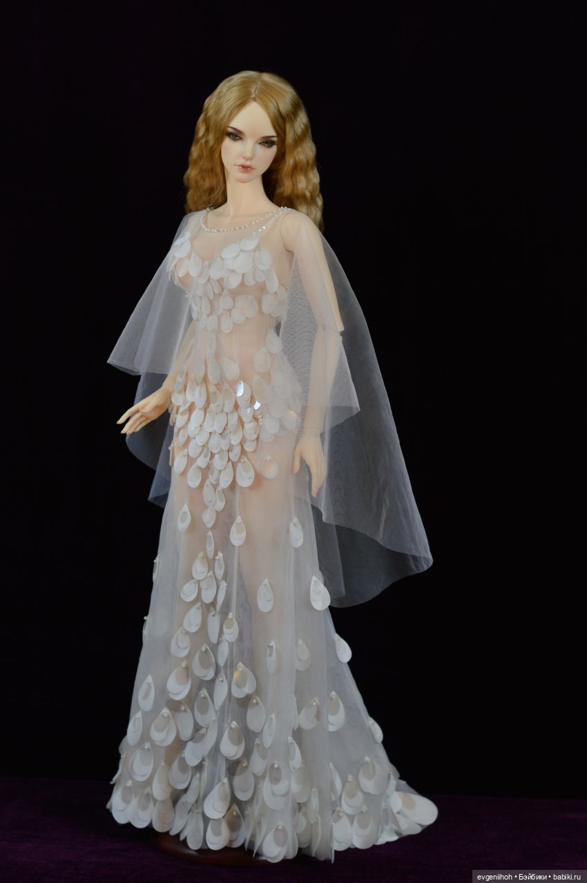 Новые платья для любимых девушек Иплхаус