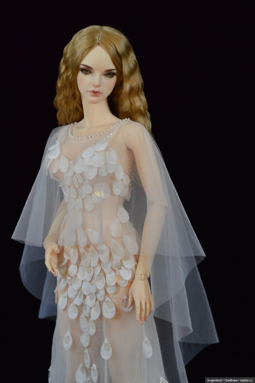 Новые платья для любимых девушек Иплхаус